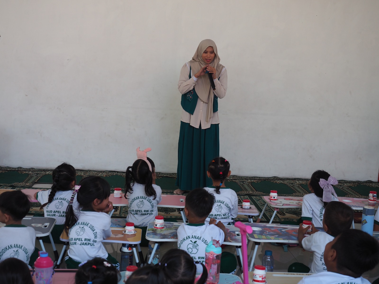 Roadshow Workshop Membaca Dan Literasi Perpustakaan Di PAUD Kelurahan Galur